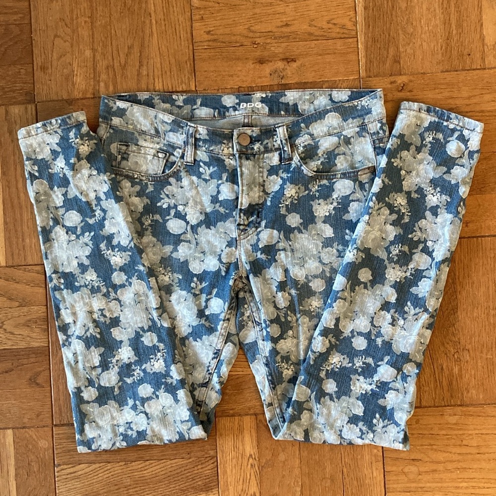 BDG Twig Mid Rise Ankle skinny jeans, floral print, 27